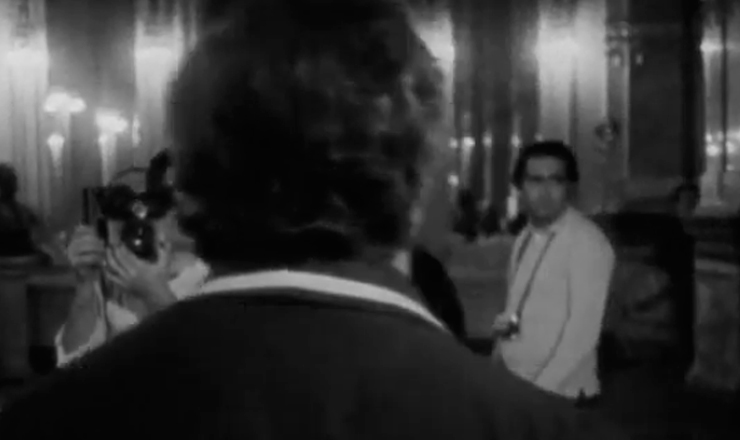  Os cineastas do Cinema Novo defendiam a produ&ccedil;&atilde;o de filmes autorais. Por isso, Gl&aacute;uber Rocha acompanhava de perto todos os processos na cria&ccedil;&atilde;o de seus filmes. Trecho do filme &quot;Cinema Novo&quot; (1967), de Joaquim Pedro de Andrade