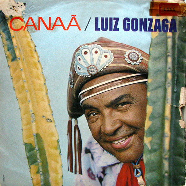  Trecho de "Nordeste pra Frente", de Luiz Gonzaga e Luís Queiroga, na voz de Luiz Gonzaga