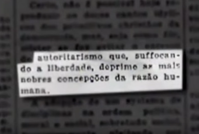   Trecho de &quot;A Guerra dos Paulistas&quot; (2002), de La&iacute;s Bodanzky e Luiz Bolognesi, fala sobre a origem da revolta paulista