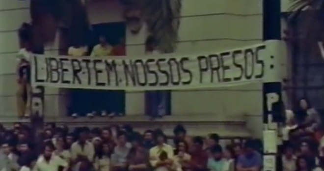  O filme foi produzido por estudantes da USP e exibido nas universidades de todo o pa&iacute;s, apesar de ter sido proibido pelo governo