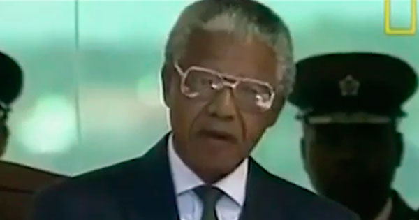  O document&aacute;rio feito para o canal NatGeo mostra a elei&ccedil;&atilde;o e posse de Nelson Mandela na Presid&ecirc;ncia da &Aacute;frica do Sul, em 1994