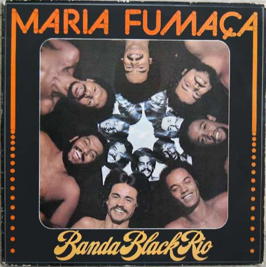  O&nbsp;funk e o soul norte-americanos&nbsp;fizeram sucesso entre jovens negros no Brasil, que passaram a se reunir nos bailes funk. A prefer&ecirc;ncia pela m&uacute;sica estrangeira valeu cr&iacute;ticas de setores da esquerda, mas tamb&eacute;m permitiu o nascimento da Banda Black Rio, que trazia no nome e no som o orgulho racial.
