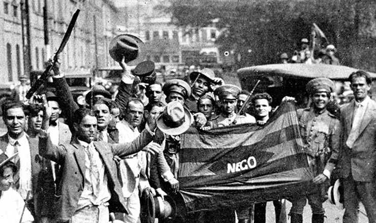 <strong> Partindo de Porto Alegre,</strong> manifestações chegam ao Rio de Janeiro, e a bandeira da Paraíba vira símbolo do movimento