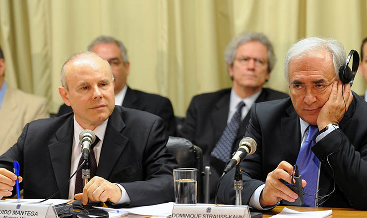  <strong> Mantega, ministro da Fazenda, e Kahn, presidente do FMI: </strong> acordo de US$ 10 bi   