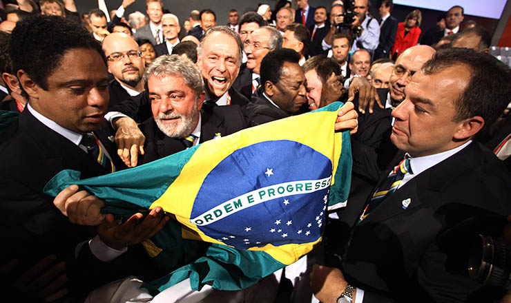  <strong> Comitiva brasileira</strong> em Copenhague comemora vitória do Rio na disputa para sediar Olimpíadas de 2016