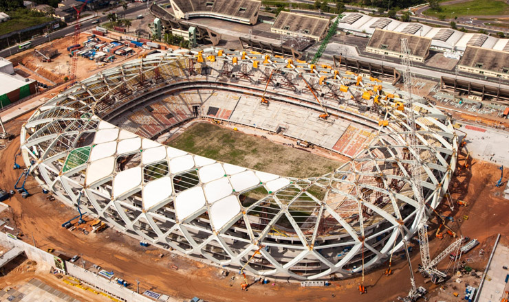  <strong> Manaus, uma das cidades-sede: </strong> estádio novo.       