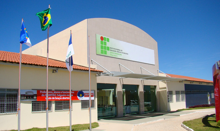  <strong> Escola técnica em Salgueiro, sertão de PE: </strong> mudança na legislação impulsiona a criação de 214 novas unidades no Brasil   