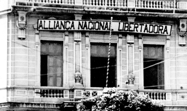  <strong> Sede da ANL </strong> na rua Almirante Barroso (Rio de Janeiro), em 1935      