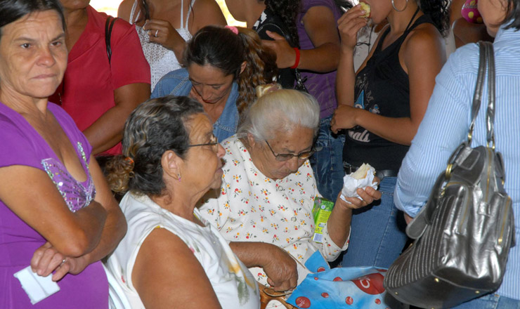  <strong> Brasília</strong> - Trabalhadoras rurais participantes do 2º Encontro Distrital de Mulheres Rurais da Agricultura Familiar do Distrito Federal, que tem o objetivo de debater temas como a atuação feminina na organização rural e o empreendedorismo (15 de agosto de 2008)