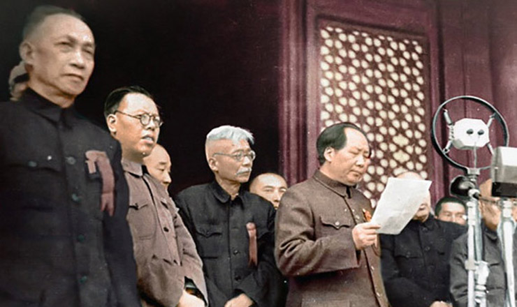  <strong> Mao Tse-tung anuncia </strong> a criação da República Popular da China