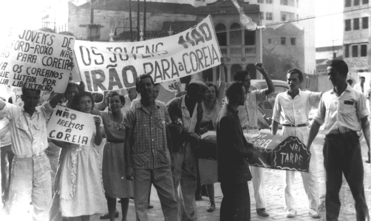  <strong> Manifestação</strong> de protesto contra o envio de tropas brasileiras  à Coreia. Niterói, dezembro de 1950