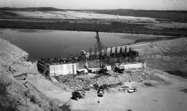 <strong> Obras</strong> da Usina Hidrelétrica de Três Marias em julho de 1959
