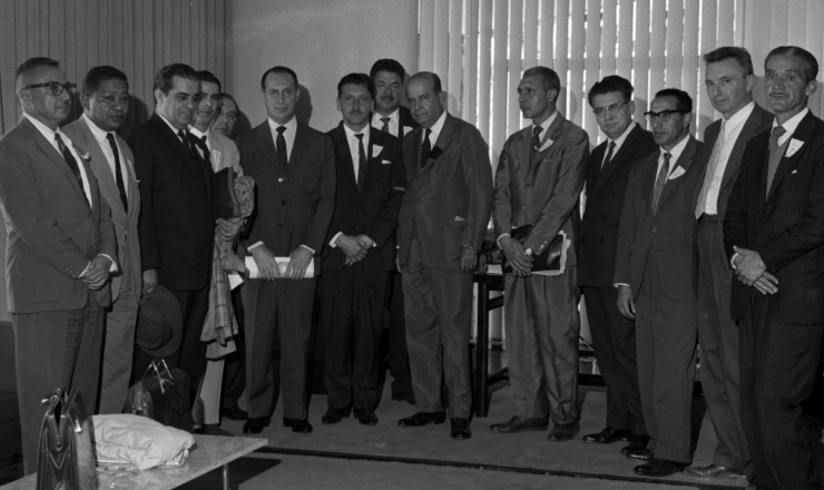  <strong> Representantes do MSD no Congresso Nacional se encontram </strong> em Brasília, junho de 1962   