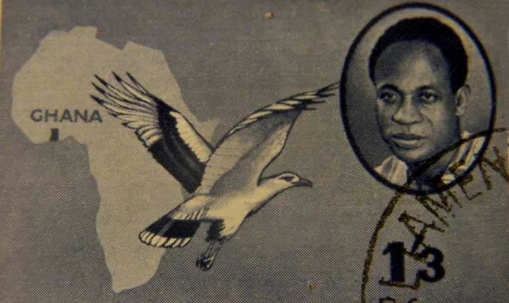  <strong> Kwame Nkrumah se destaca </strong> no selo postal lançado por ocasião da independência de Gana