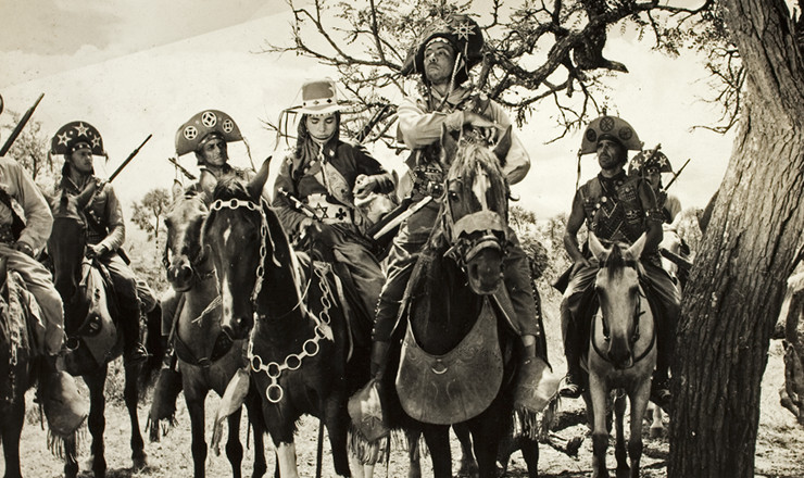  <strong> Em cena de “O Cangaceiro”</strong> , a partir da direita: Alberto Ruschel, Mílton Ribeiro e Vanja Orico