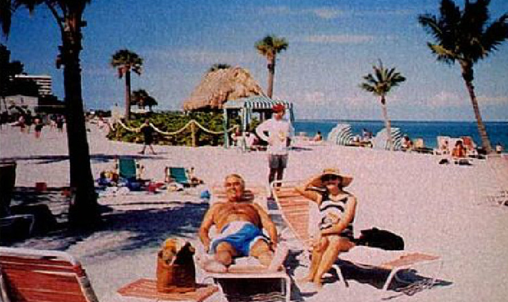  <strong> Em uma das 16 viagens que fez a Miami</strong> no período de três anos, o juiz Nicolau dos Santos Neto descansa em uma praia da cidade norte-americana      