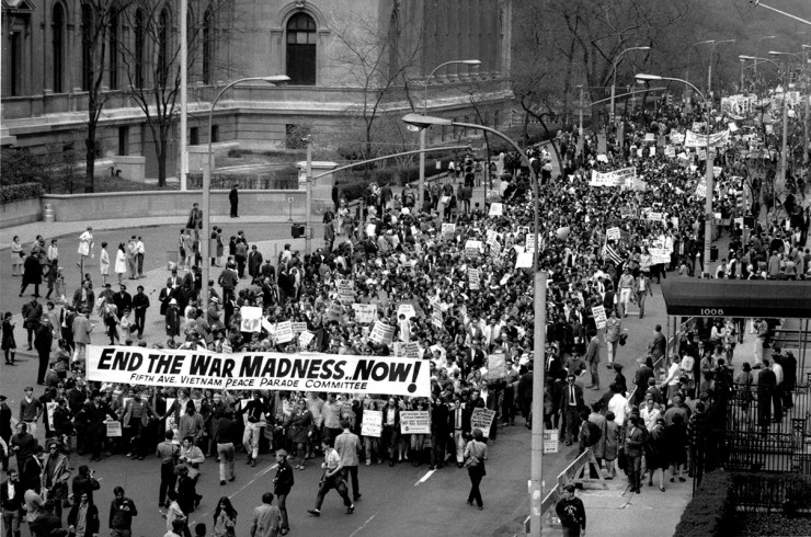  <strong> Protesto contra a guerra </strong> do Vietnã, em Nova York, em abril de 1968