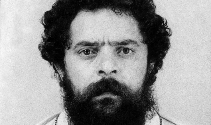  <strong> Foto de Lula em ficha do Dops </strong> logo após ser preso em 1980